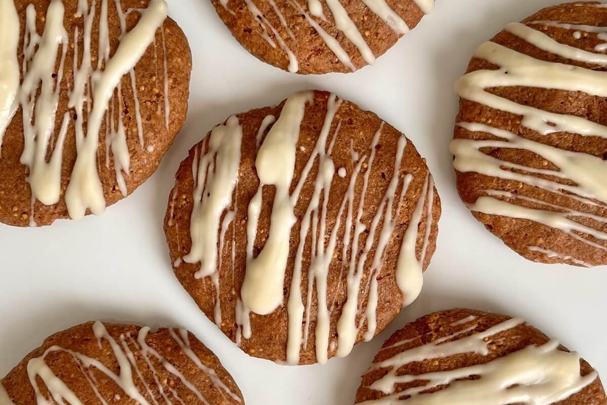 A group of Christmas cookies with icing on them, perfect for freezing.