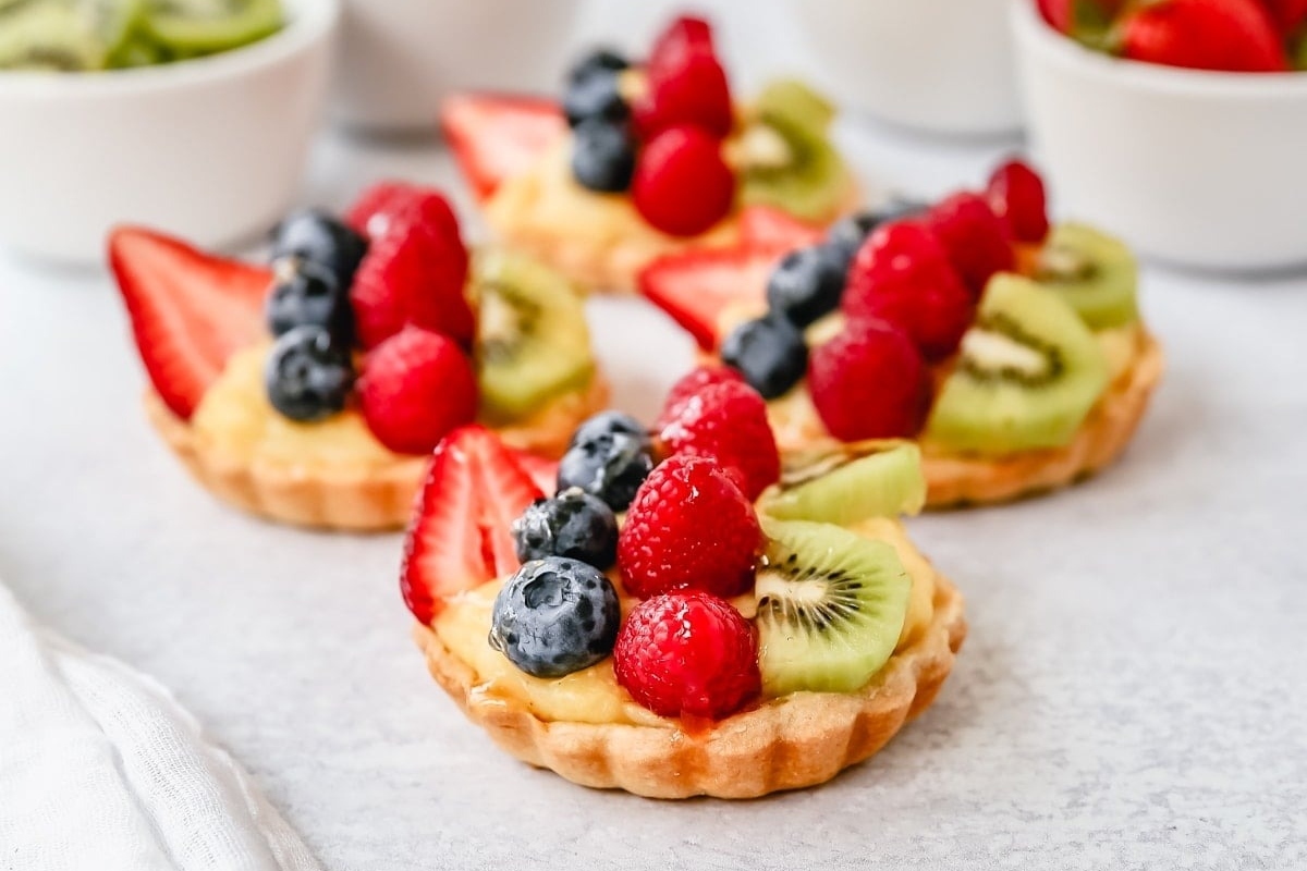 Tart recipes with kiwi, strawberries and raspberries.