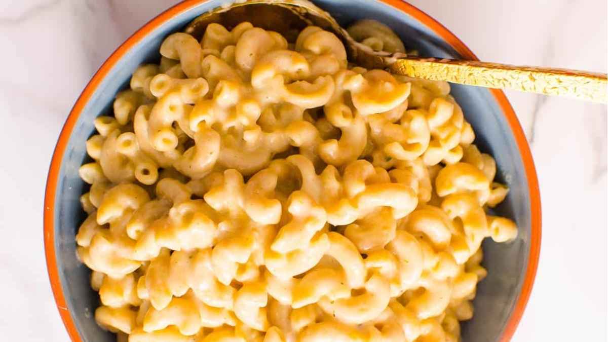 A delicious mac and cheese.