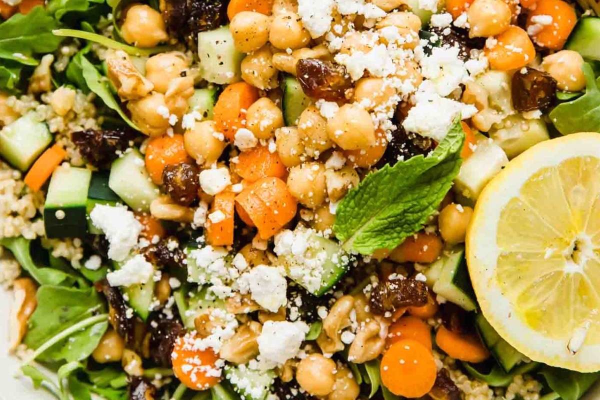 Hearty salad with chickpeas and feta cheese.