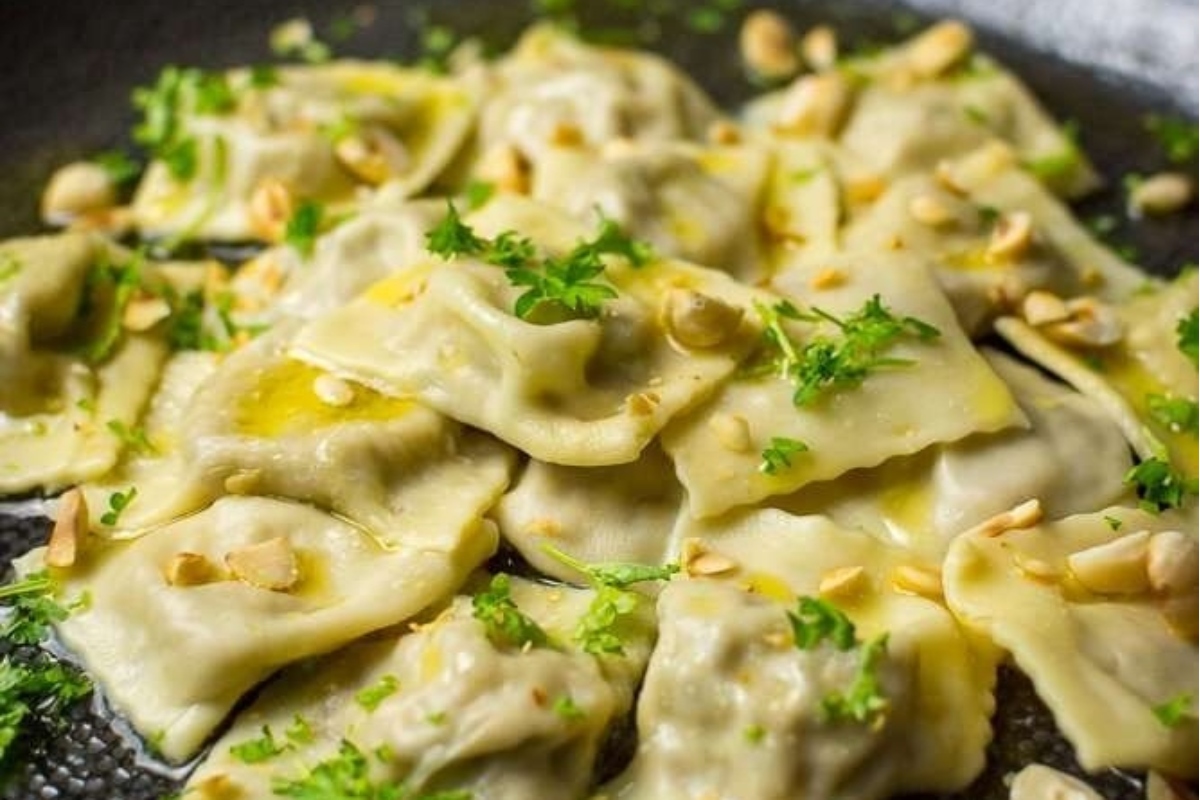 Parsley and garlic dumplings cooked in a frying pan with a touch of truffle oil.