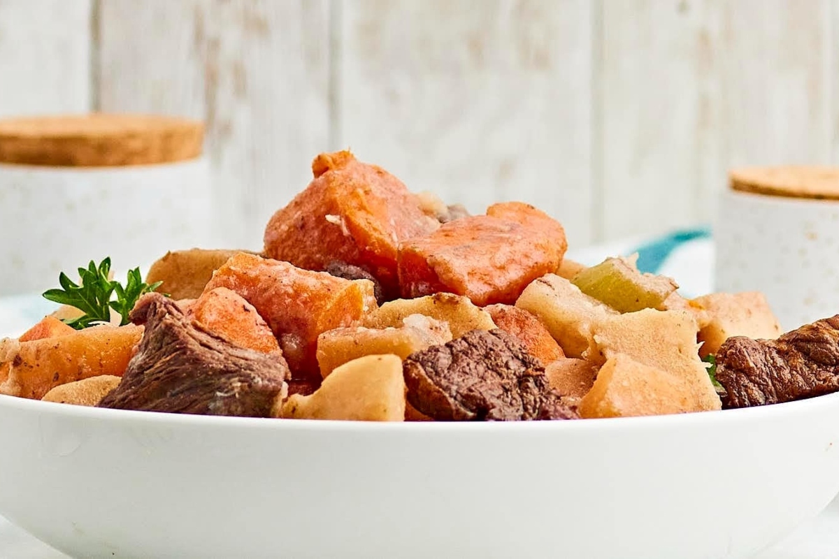 Stew recipe with carrots and potatoes