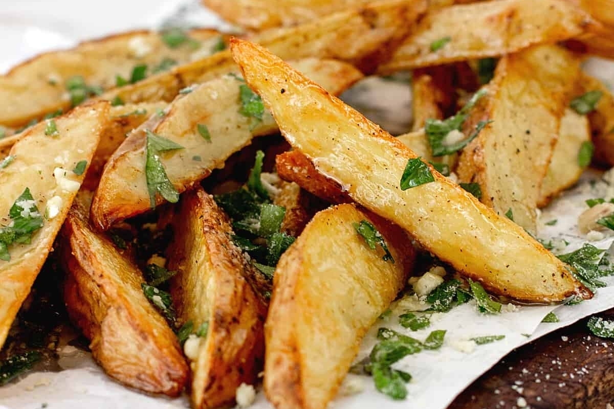 The easiest recipe for game day french fries with herbs.