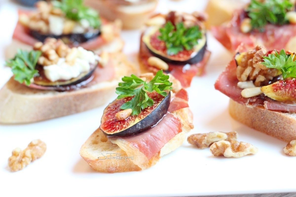 Prosciutto Crostini Appetizers