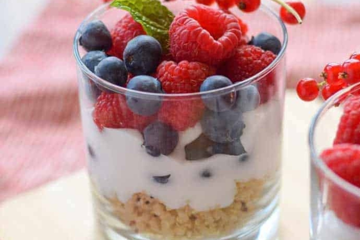 Quinoa Yogurt Parfait pinkwhen