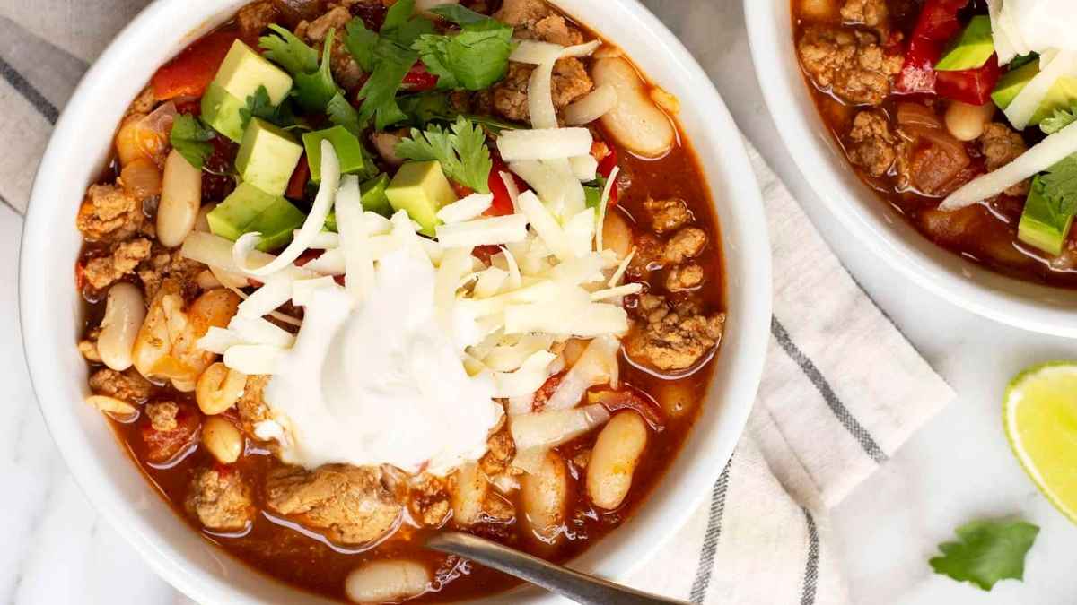 White bean turkey in a bowl.