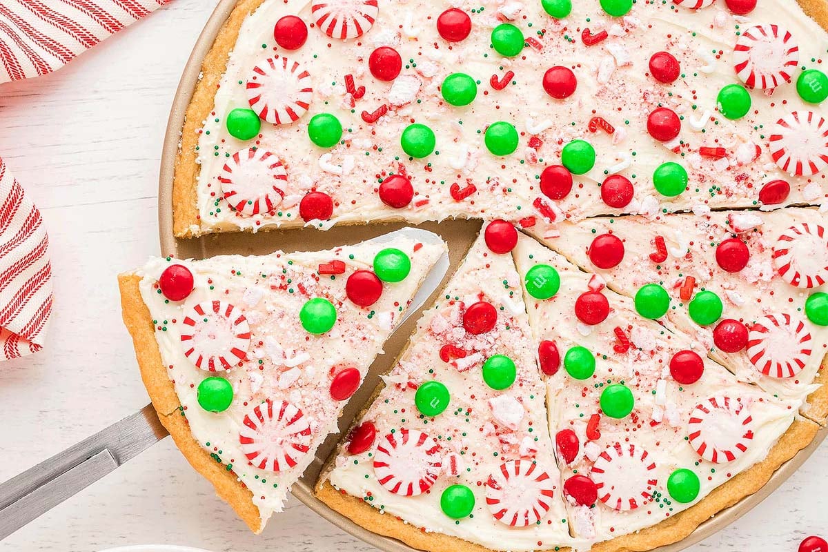 easy christmas sugar cookie pizza