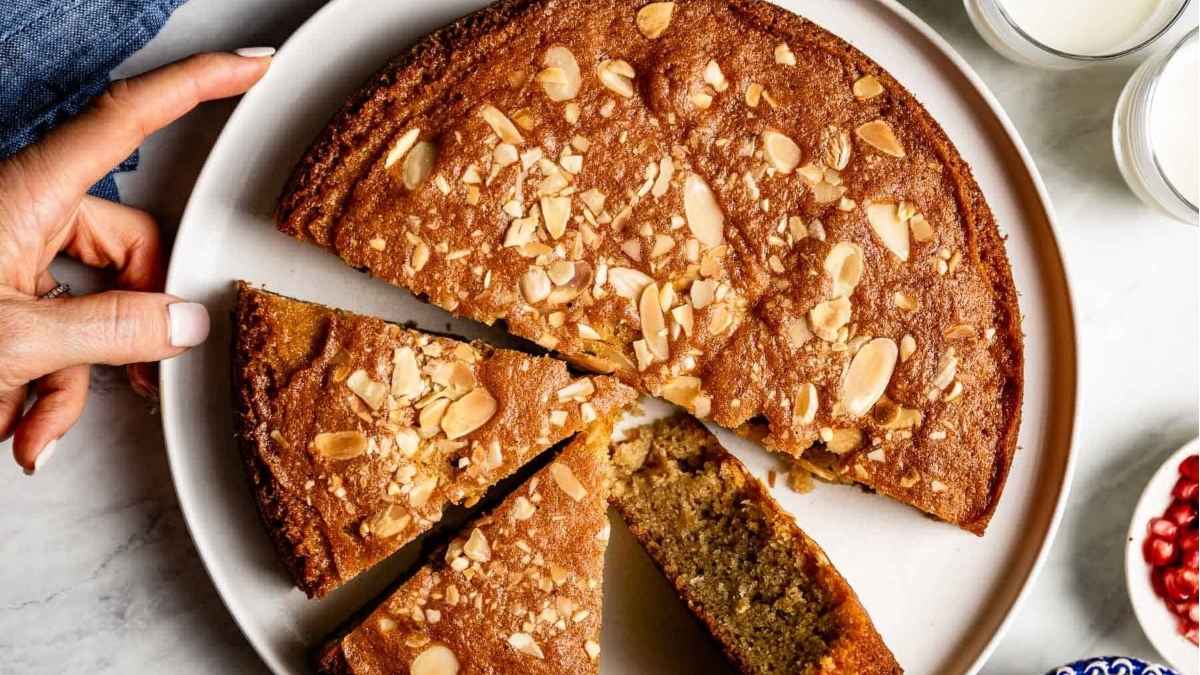 Almond Flour Cake.