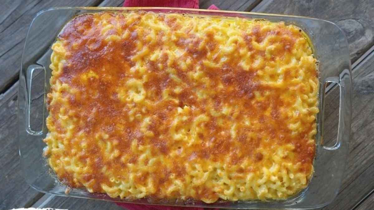 Baked Southern Macaroni and Cheese Casserole Recipe.