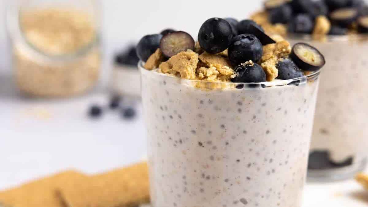 Blueberry Cheesecake Overnight Oats.