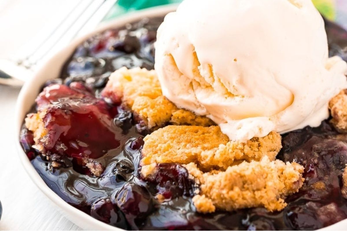 Blueberry Dump Cake Recipe