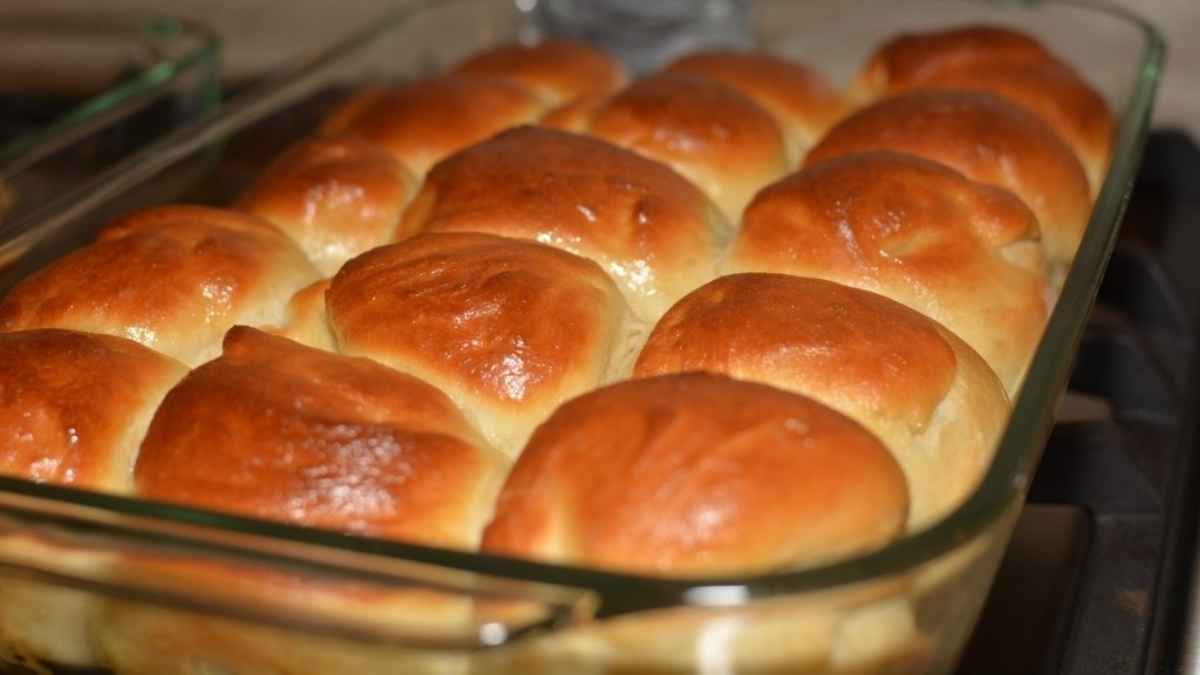 Buttery Bread Machine Rolls.