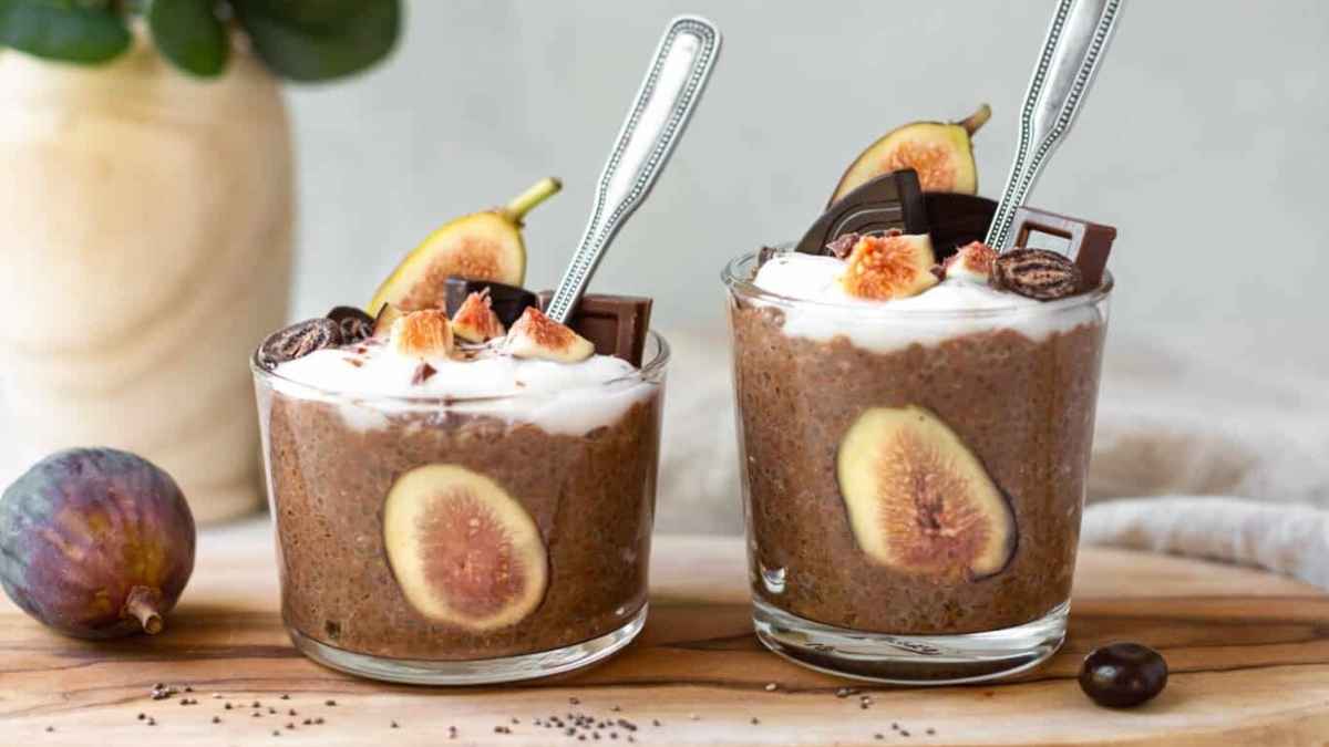 Chocolate Chia Pudding With Figs.