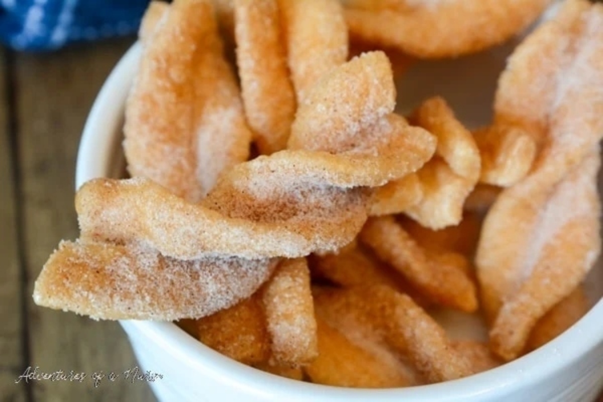 Copycat Taco Bell Cinnamon Twists.