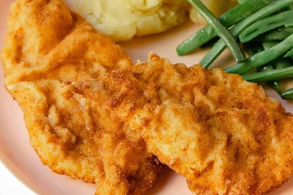 Cracker Barrel Sunday Homestyle Chicken.