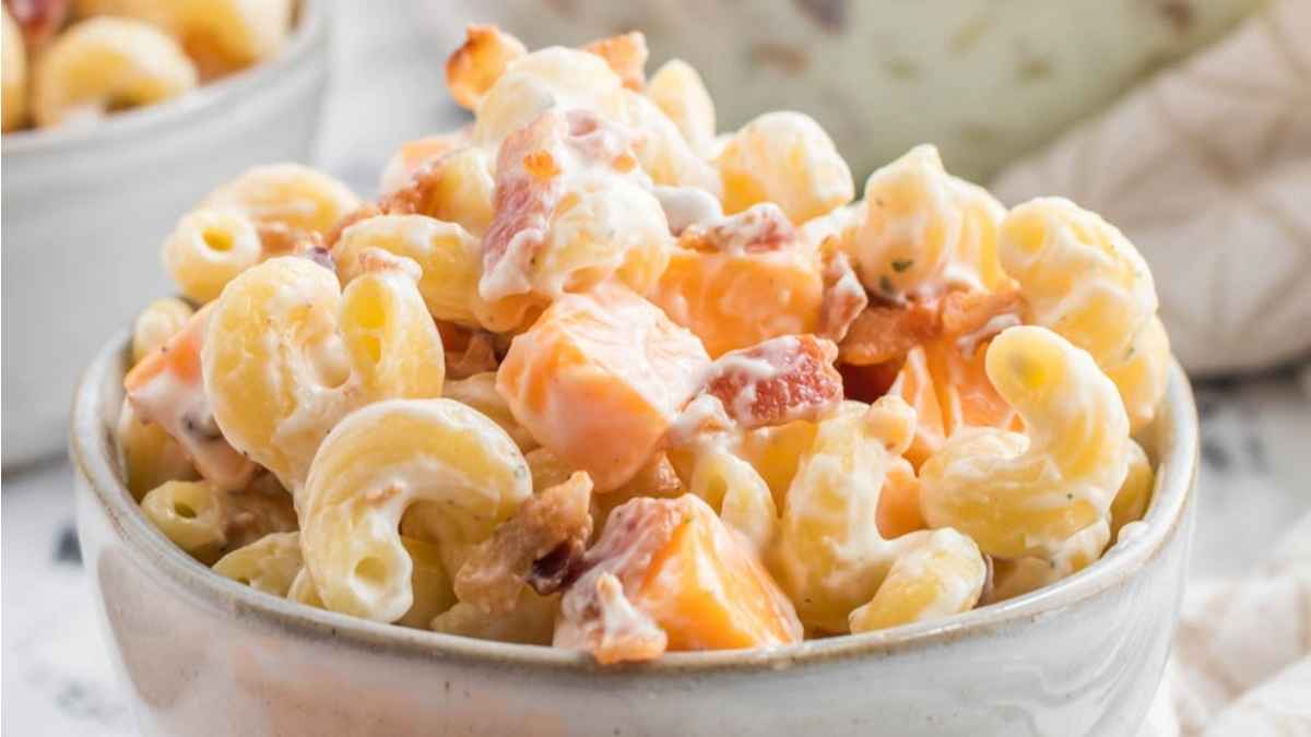 Easy Bacon Ranch Pasta Salad.