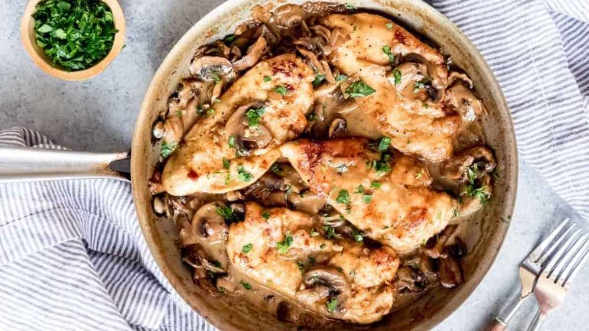 Easy Creamy Chicken Marsala 1