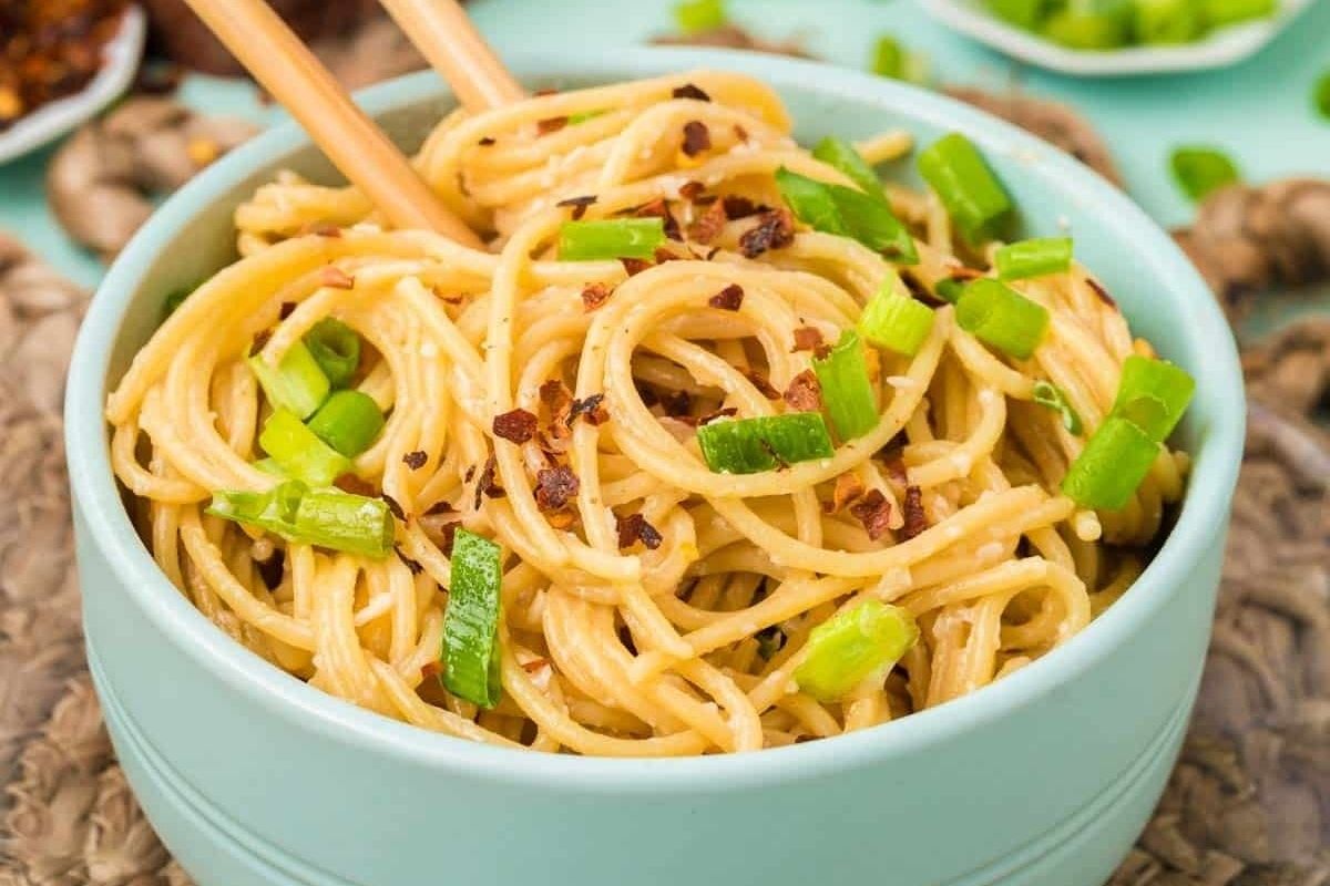 Easy Garlic Noodles