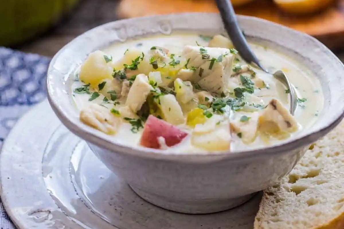 Easy New England Fish Chowder