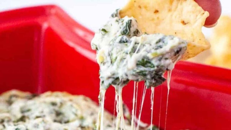 Easy Spinach Artichoke Dip.