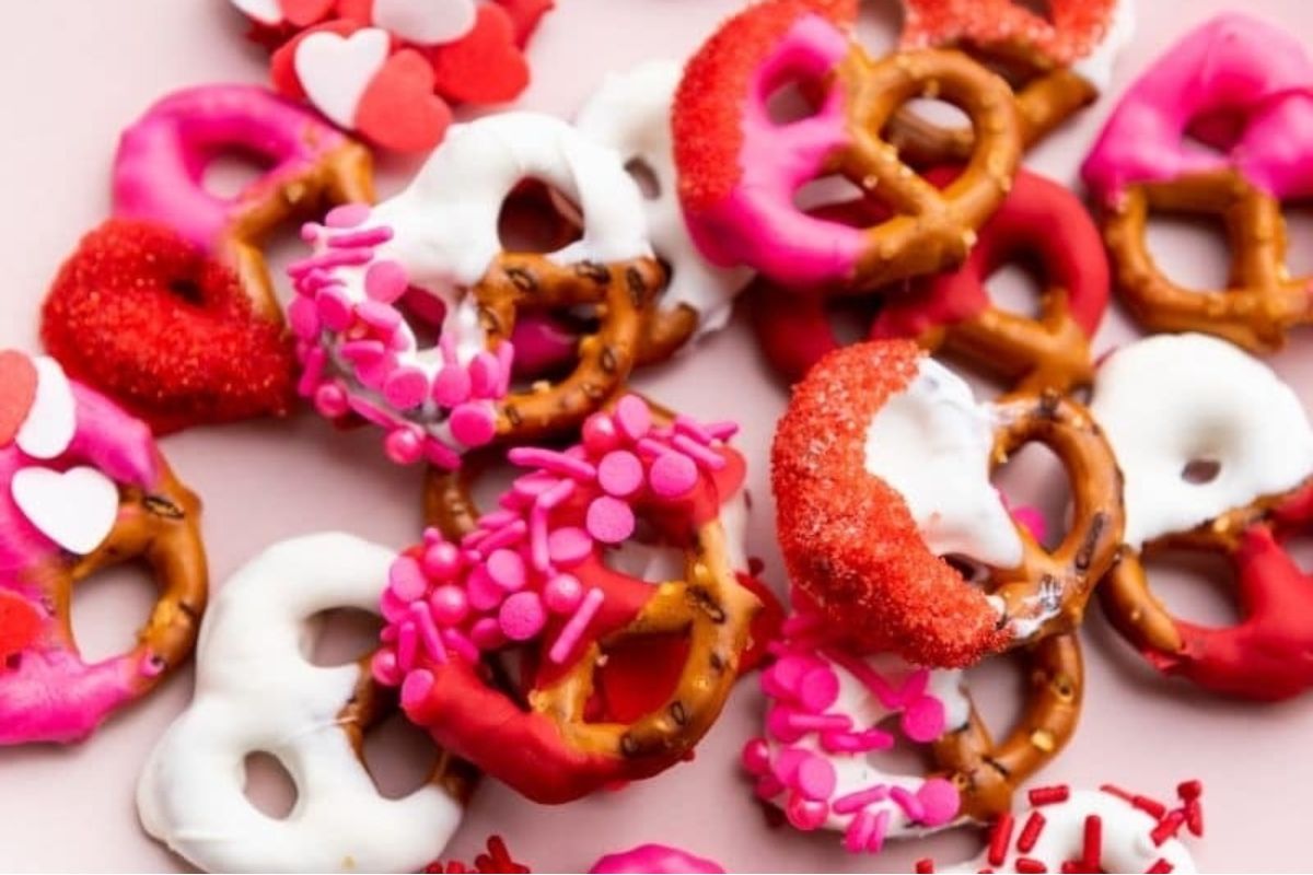 Easy Valentine Pretzels