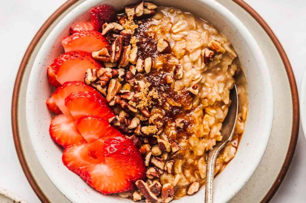 Homemade Brown Sugar Cinnamon Oatmeal Recipe.