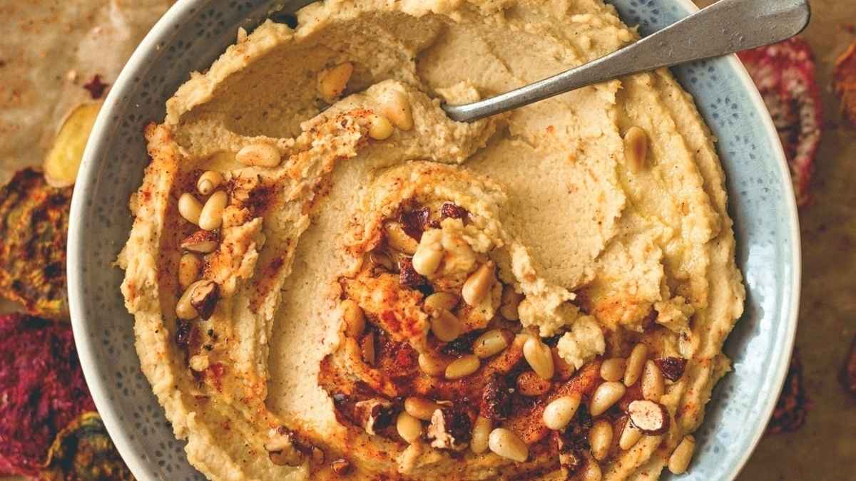 How To Make Hummus In 5 Minutes. 