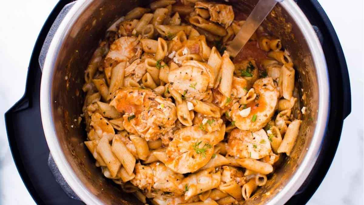 Instant Pot Chicken Pasta With Parmesan.