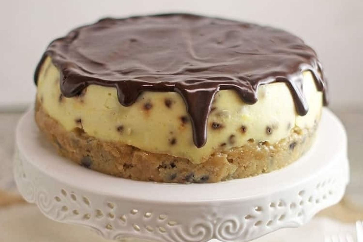 Instant Pot Chocolate Chip Cookie Dough Cheesecake