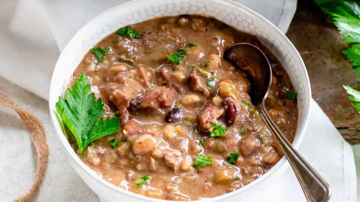 Instant Pot Ham And 15 Bean Soup.