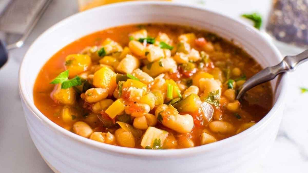 Instant Pot Minestrone Soup {Dried Or Canned Beans}.