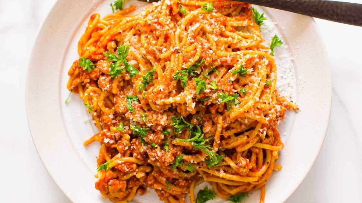 Instant Pot Spaghetti With Meat Sauce.
