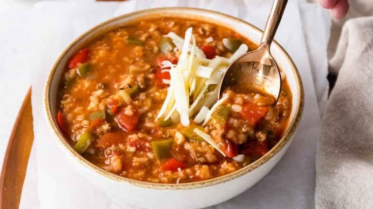 Instant Pot Stuffed Pepper Soup Recipe.