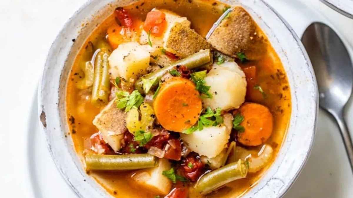 Instant Pot Vegetable Soup.