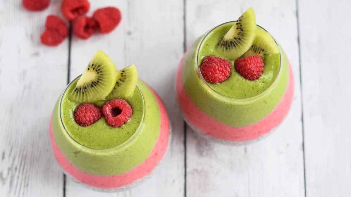 Kiwi And Raspberry Chia Pudding.