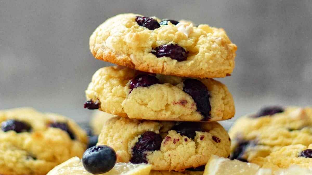 Lemon Blueberry Cookies With Cream Cheese. 