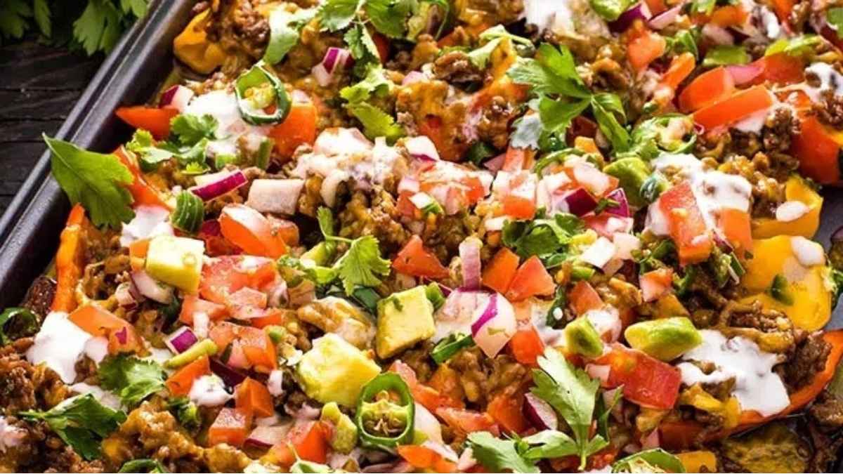 Low Carb Nachos With Mini Peppers. 