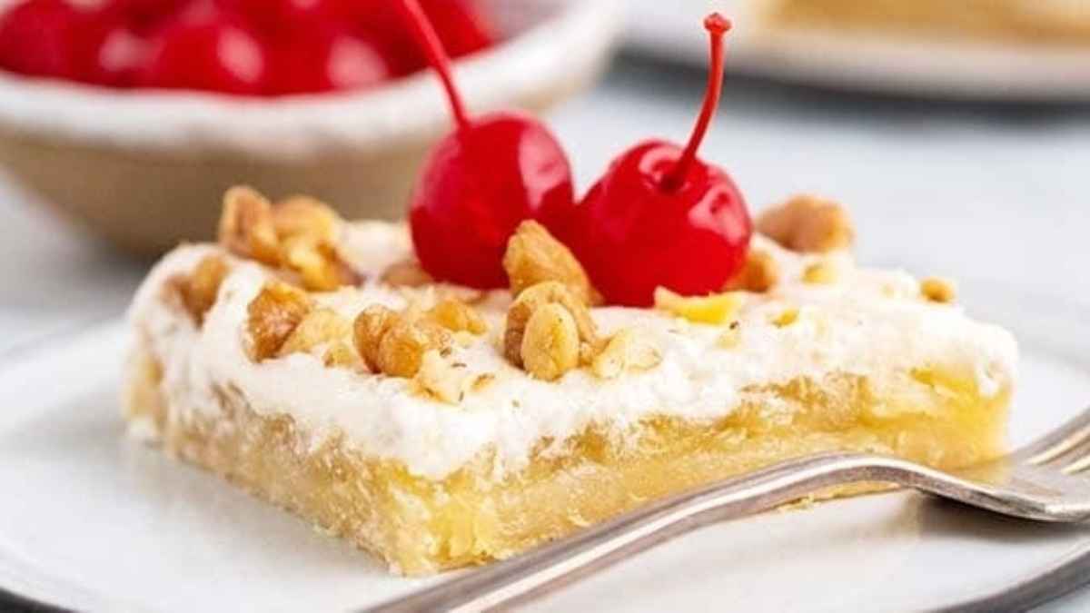 Nana'S Pineapple Delight (Pineapple Bars Recipe). 