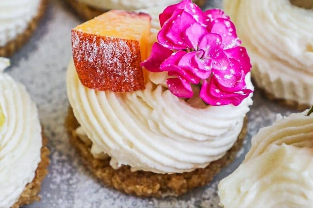 No Bake Mini Cheesecakes