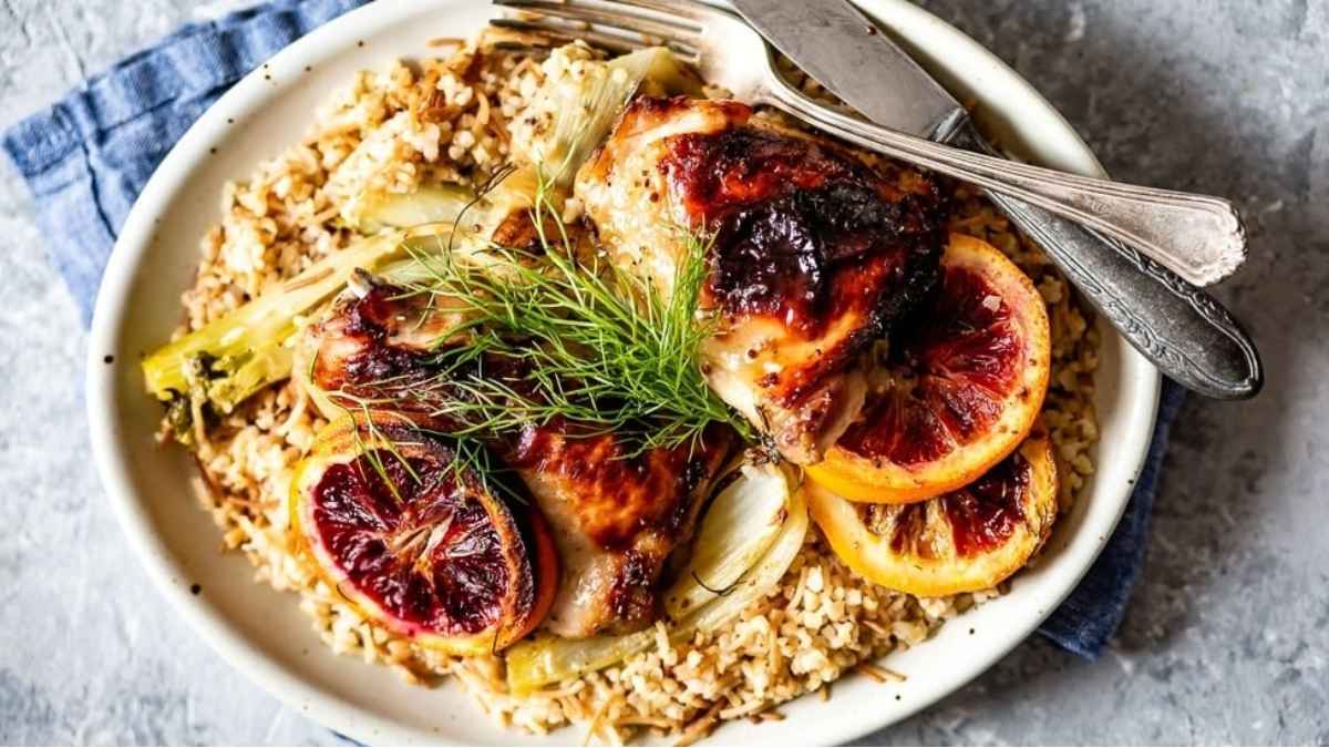 Oven-Roasted Orange Chicken With Fennel. 
