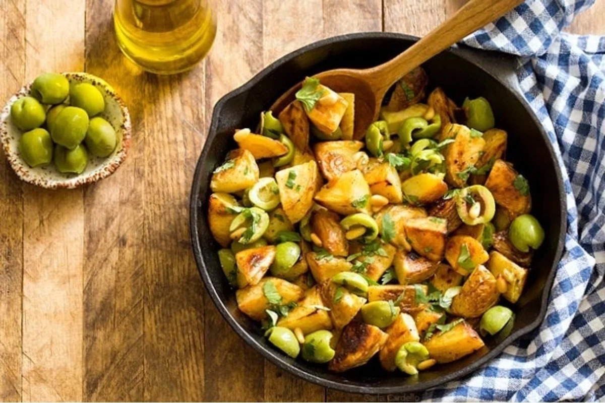 Pan Fried Potatoes With Olives Small Batch