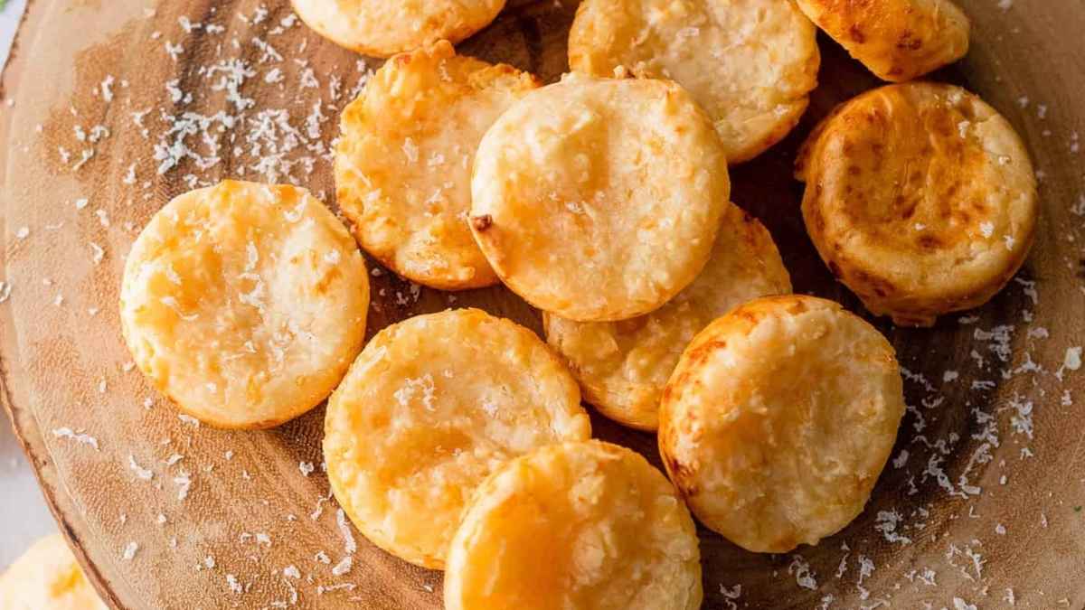 Pao De Queijo. 