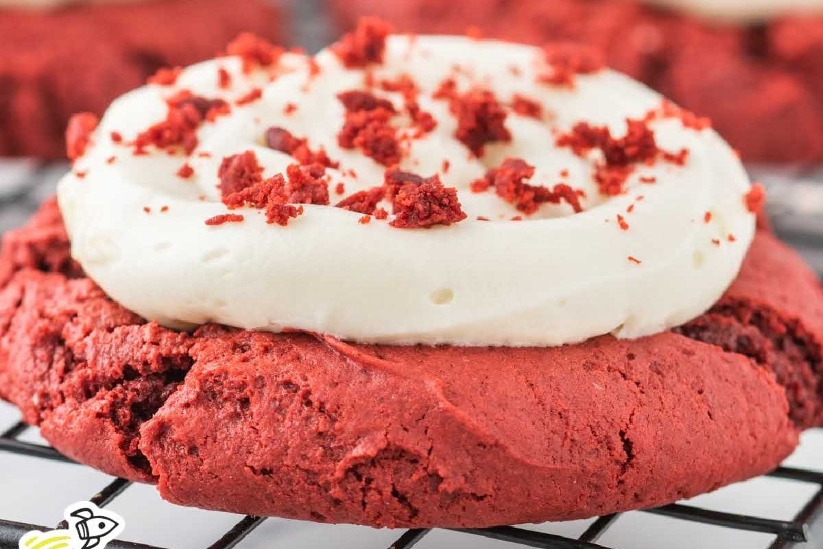Red Velvet Cream Cheese Cookies