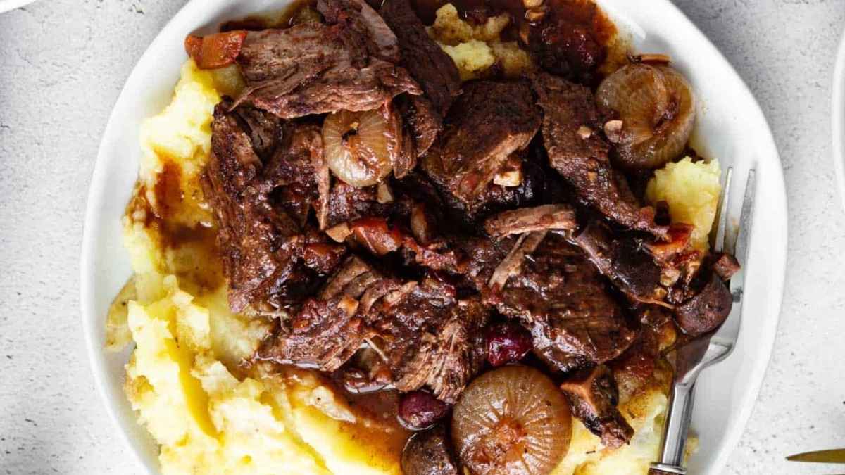 Slow Cooker Boneless Beef Ribs In Pomegranate Sauce.
