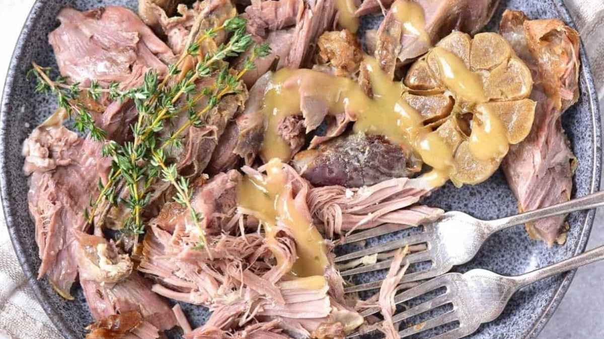 Slow Roasted Leg Of Lamb (With Gravy). 