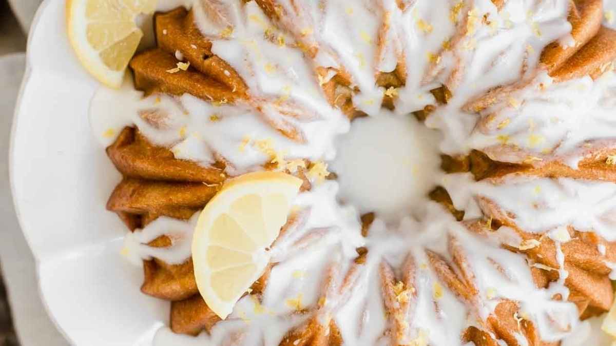 Southern Sweet Tea Lemon Cake.