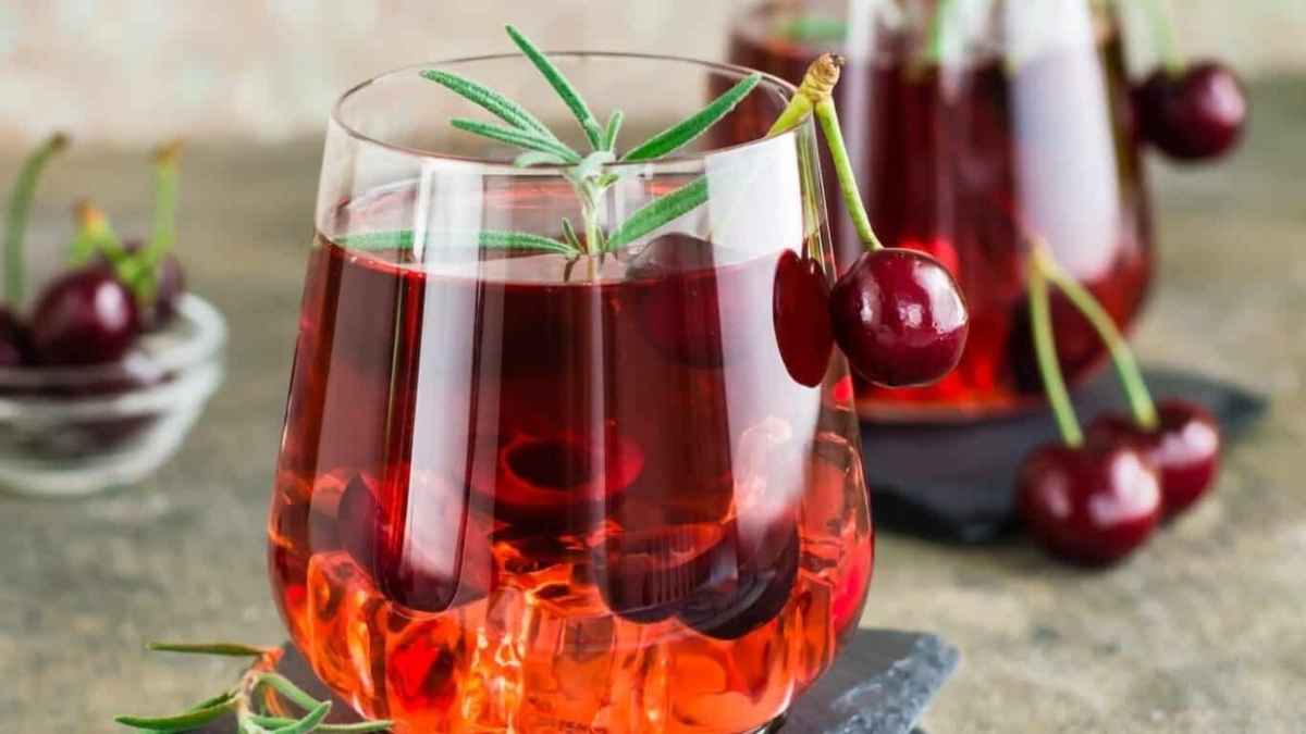 Sparkling Cherry Mocktail.