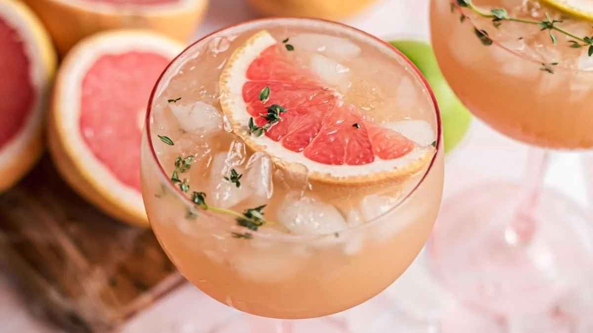 Sparkling Thyme & Grapefruit Mocktail.
