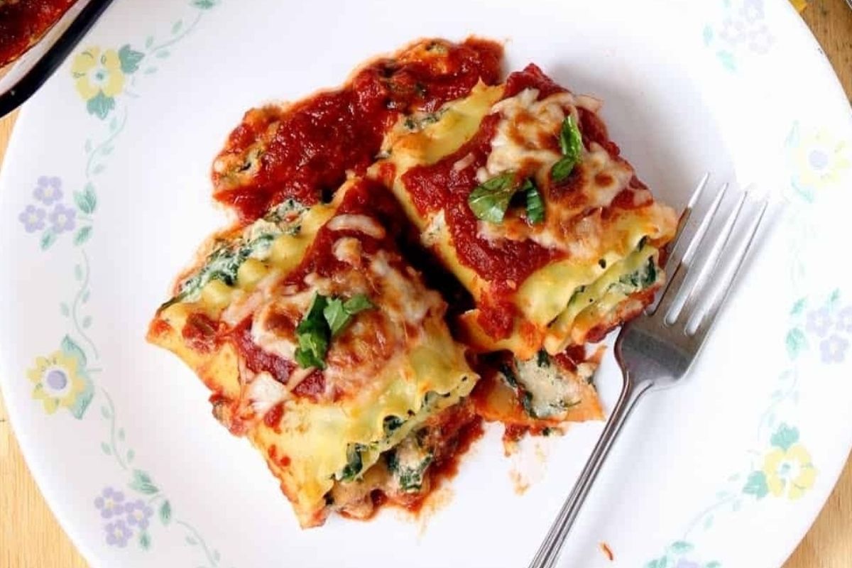 Spinach And Ricotta Cheese Lasagna Roll Ups