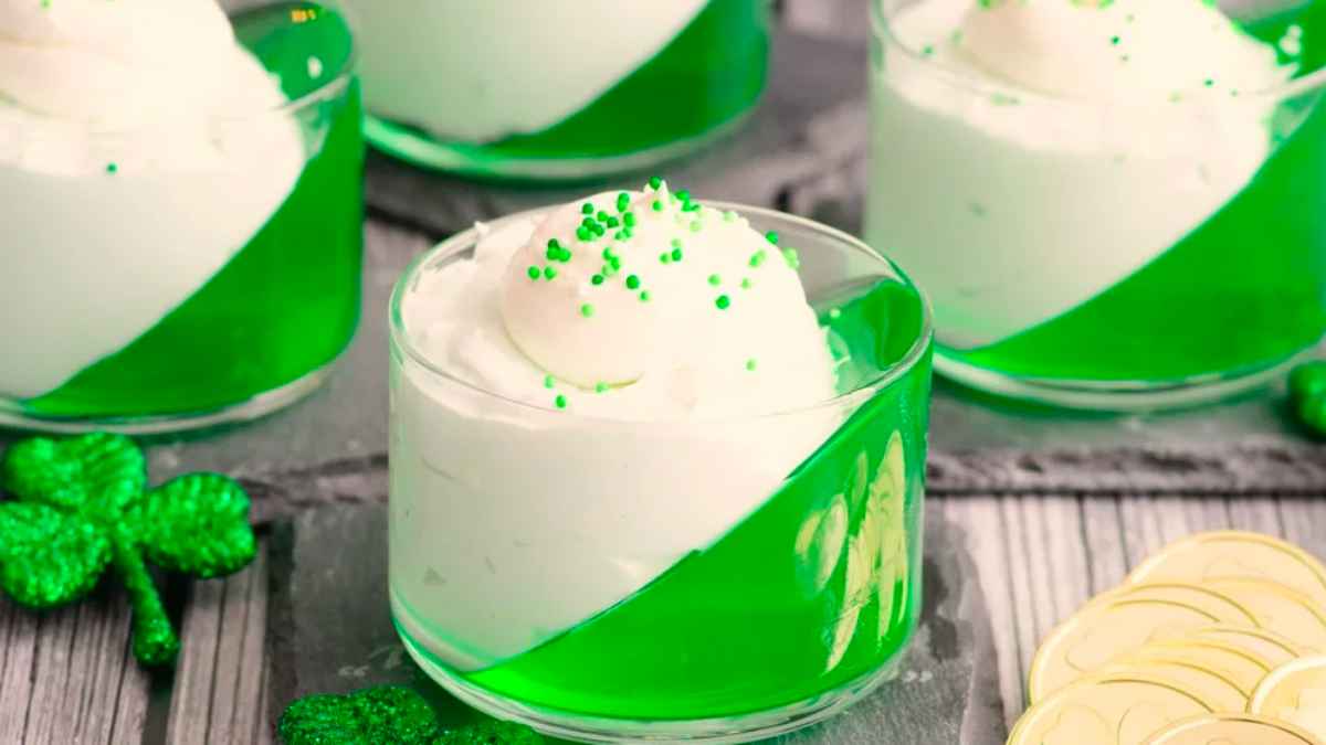 St. Patrick'S Day Jell-O Parfai